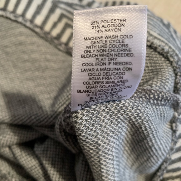 Ellen Tracy grey and white sweater XXL - Picture 6 of 7